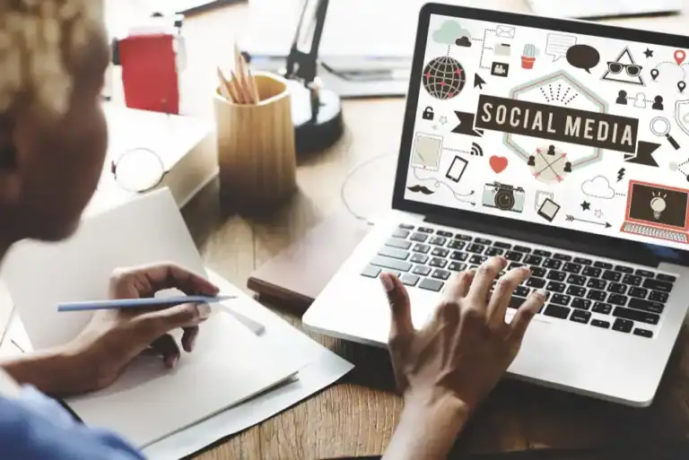 community-manager